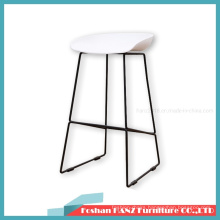 Sample Design Colorful Plastic Barstool Bar Chair for Coffee Shop Restaurant